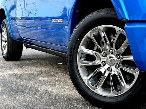 Used 2022 RAM 1500 Laramie w/ Laramie Southwest Edition image 2