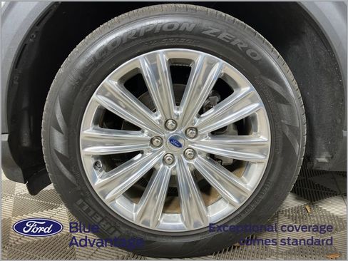 Certified 2022 Ford Explorer Limited w/ Limited Technology Package image 13