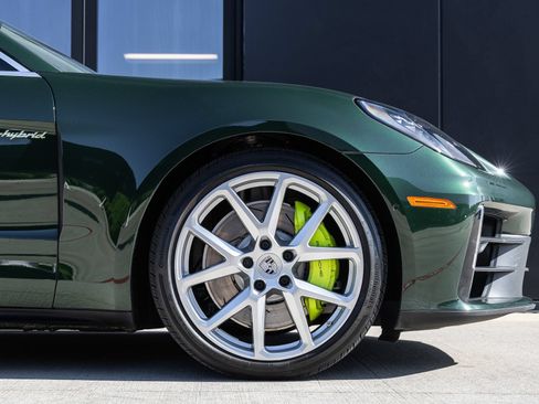 Certified 2025 Porsche Panamera 4 E-Hybrid AWD/4WD image 13