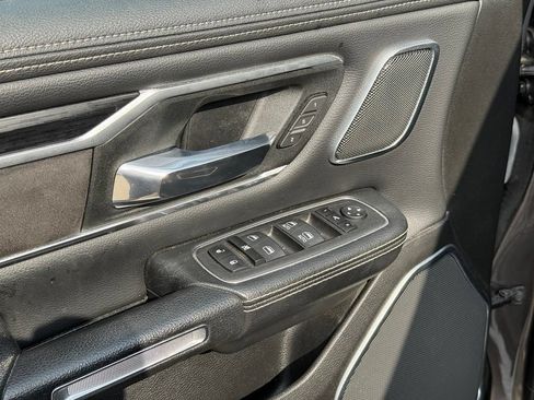 Used 2023 RAM 1500 Laramie AWD/4WD image 12