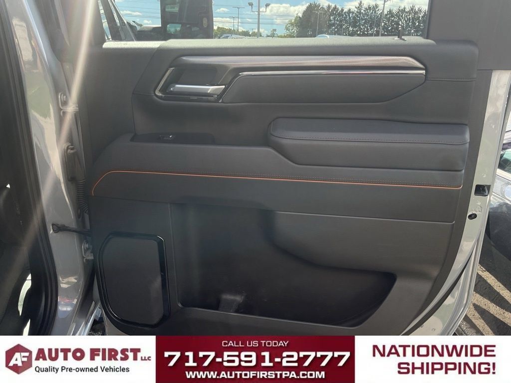 Used 2025 GMC Sierra 2500 AT4 AWD/4WD image 18