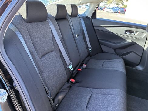 Certified 2025 Honda Accord SE image 22