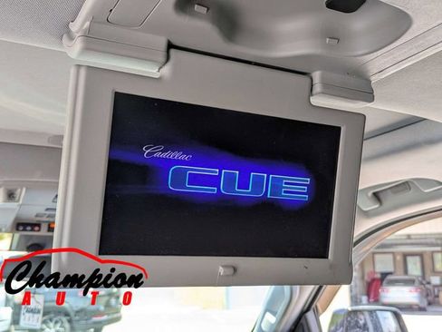 Used 2017 Cadillac Escalade Premium Luxury RWD image 20