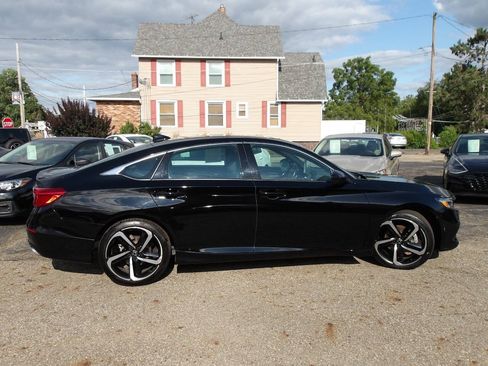 Used 2022 Honda Accord Sport image 4