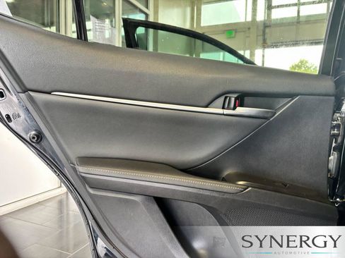 Used 2021 Toyota Camry XSE FWD image 18