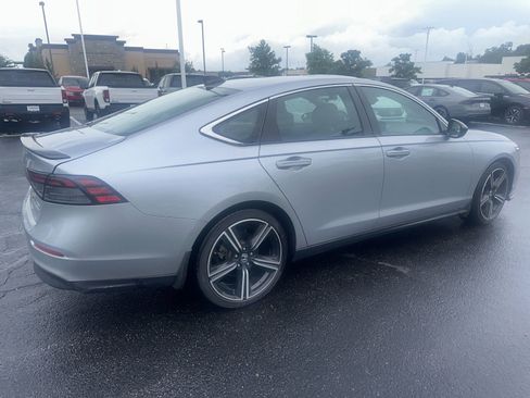 Used 2023 Honda Accord Sport image 14