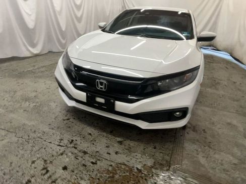 Used 2019 Honda Civic Sport image 16