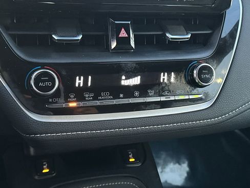 Used 2020 Toyota Corolla XSE image 24