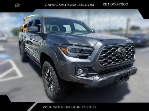 Used 2021 Toyota Tacoma TRD Off-Road w/ Technology Package AWD/4WD image 7