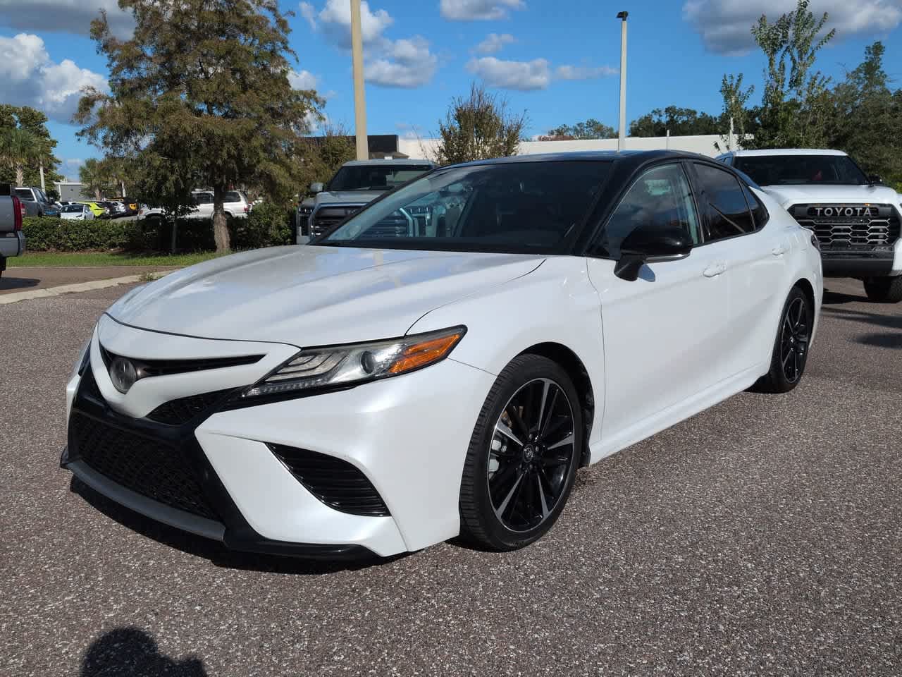 Used 2019 Toyota Camry XSE FWD image 2