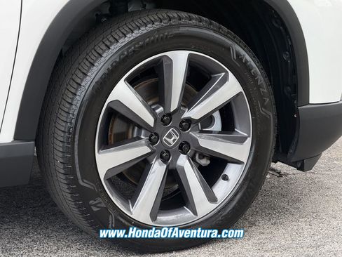 Certified 2025 Honda Pilot Elite image 7