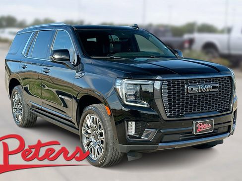 Used 2023 GMC Yukon Denali Ultimate image 1
