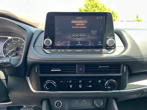 Used 2021 Nissan Rogue S AWD/4WD image 19