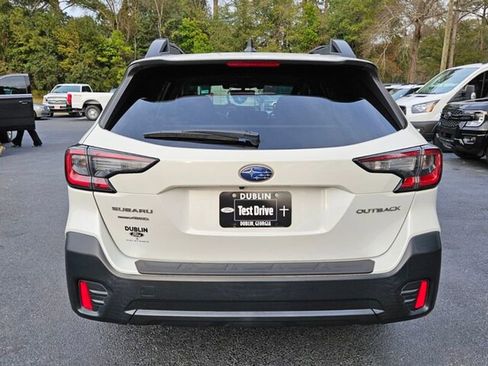 Used 2021 Subaru Outback Premium image 13