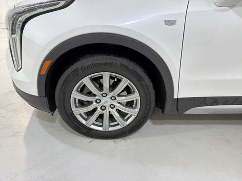 Used 2023 Cadillac XT4 Premium Luxury image 9