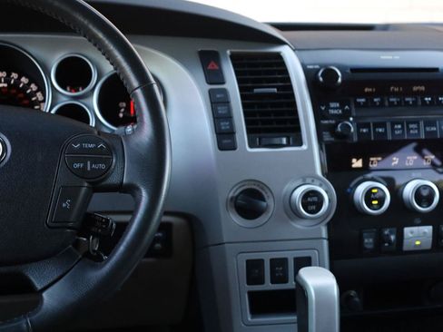 Used 2008 Toyota Sequoia Limited AWD/4WD image 35