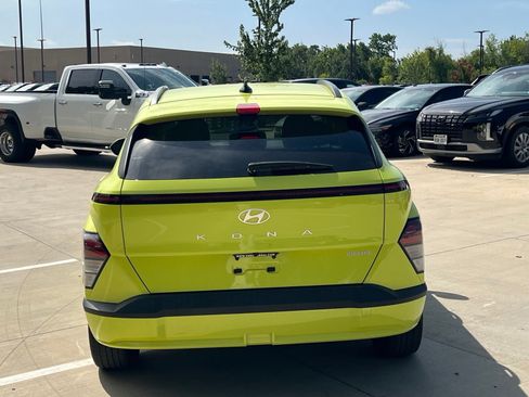 Certified 2024 Hyundai Kona SEL FWD image 9