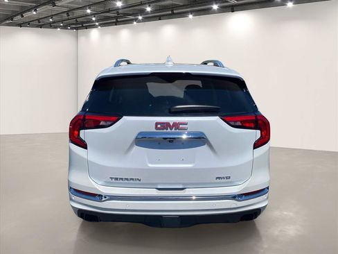 Used 2020 GMC Terrain Denali w/ Denali Premium Package AWD/4WD image 6