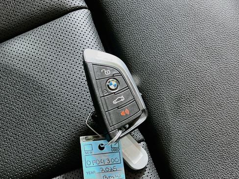 Used 2025 BMW 330i Sedan RWD image 36