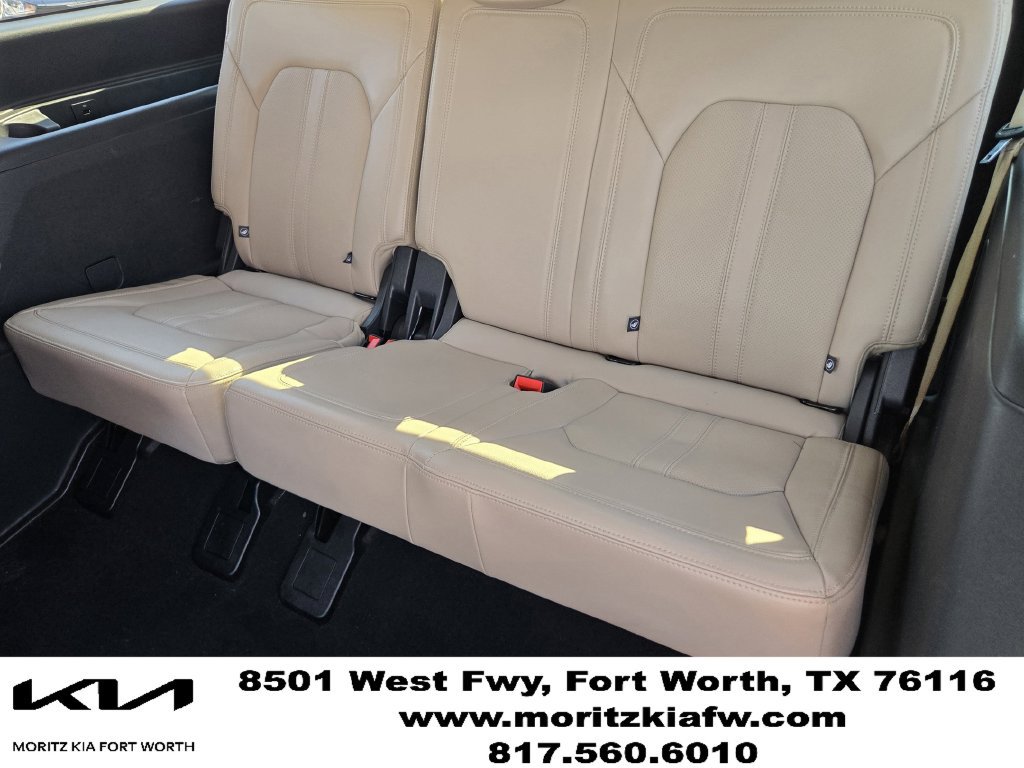 Used 2024 Ford Expedition Limited AWD/4WD image 31