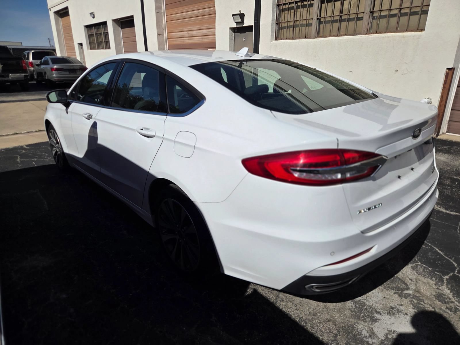 Used 2019 Ford Fusion SE AWD/4WD image 2