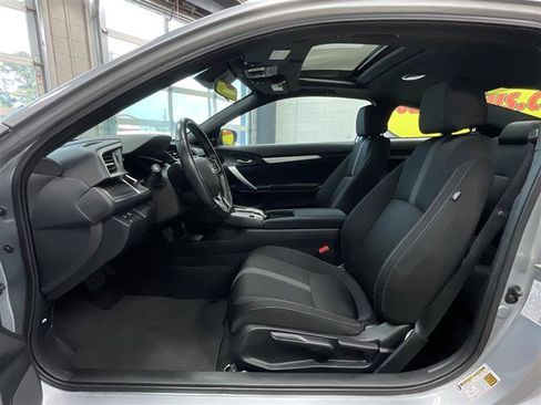 Used 2020 Honda Civic EX image 11