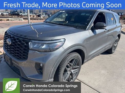 Used 2025 Ford Explorer ST-Line w/ ST-Line Street Pack image 7