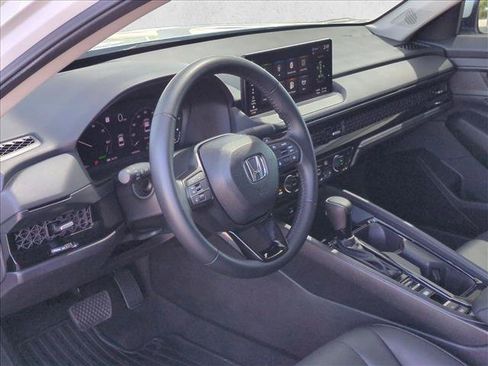 Certified 2025 Honda Accord EX-L image 10