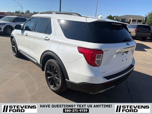 Used 2023 Ford Explorer XLT w/ Equipment Group 202A RWD image 5