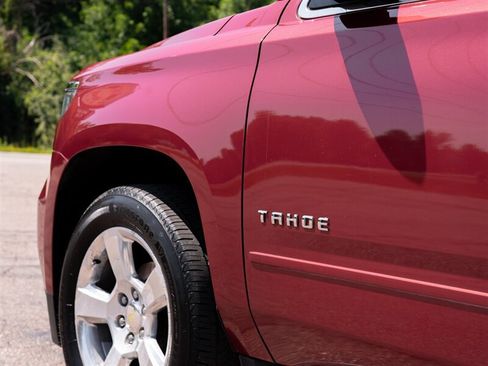 Used 2015 Chevrolet Tahoe LTZ AWD/4WD image 14