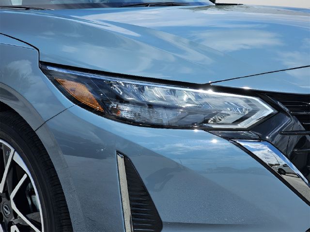 Certified 2025 Nissan Sentra SR FWD image 18