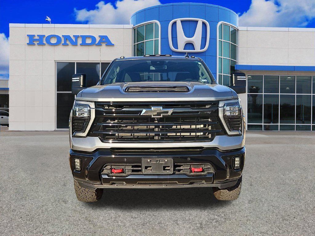 Used 2025 Chevrolet Silverado 2500 LT w/ Trail Boss Package AWD/4WD image 7