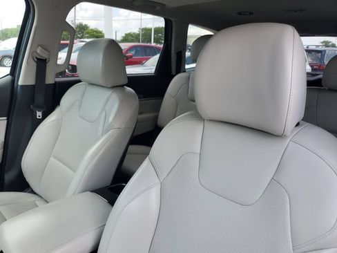 Used 2022 Kia Telluride S AWD/4WD image 17