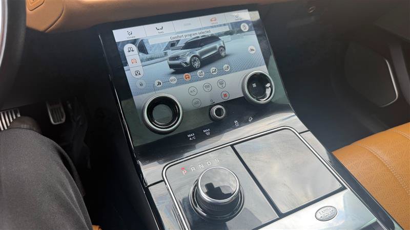 Used 2019 Land Rover Range Rover Velar R-Dynamic HSE AWD/4WD image 38