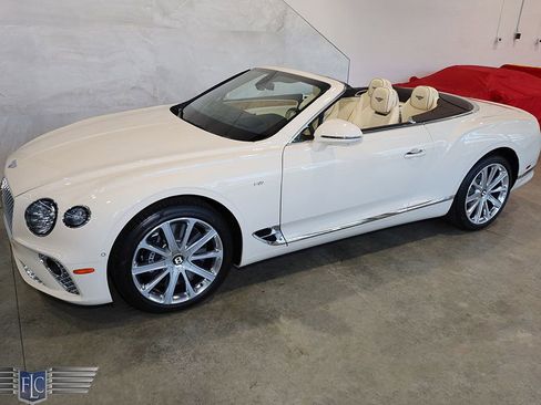 Used 2022 Bentley Continental GT AWD/4WD image 14
