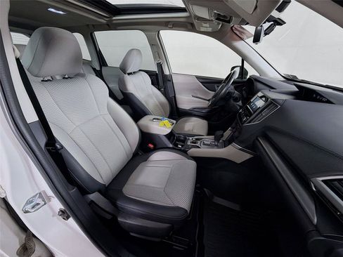 Used 2023 Subaru Forester Premium AWD/4WD image 30
