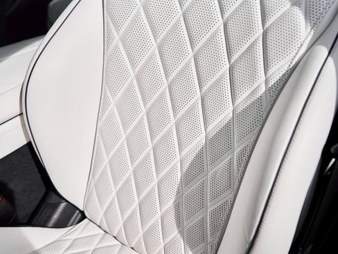 Used 2024 Mercedes-Benz S 580 4MATIC Sedan image 47