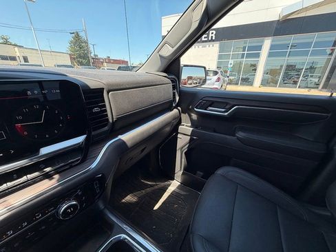 Certified 2023 GMC Sierra 1500 SLT w/ SLT Premium Package AWD/4WD image 40