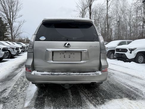 Used 2021 Lexus GX 460 Premium image 4