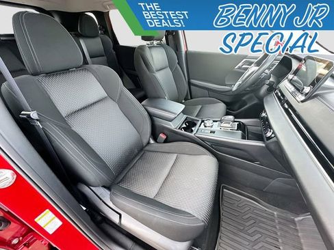 Used 2024 Mitsubishi Outlander ES image 26