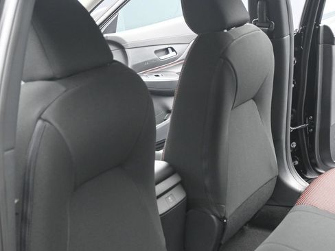 New 2026 Nissan Sentra SR w/ Floor Mat Package FWD image 17