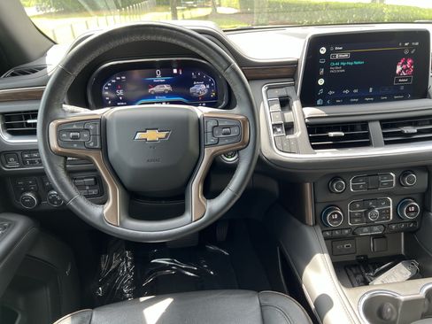 Used 2022 Chevrolet Tahoe High Country w/ Premium Package AWD/4WD image 30