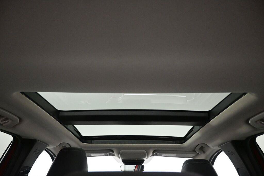 Used 2025 MAZDA CX-50 AWD 2.5 S w/ Premium Package image 16