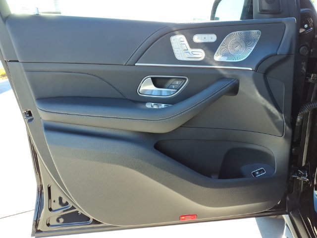 Certified 2025 Mercedes-Benz GLS 63 AMG 4MATIC image 12