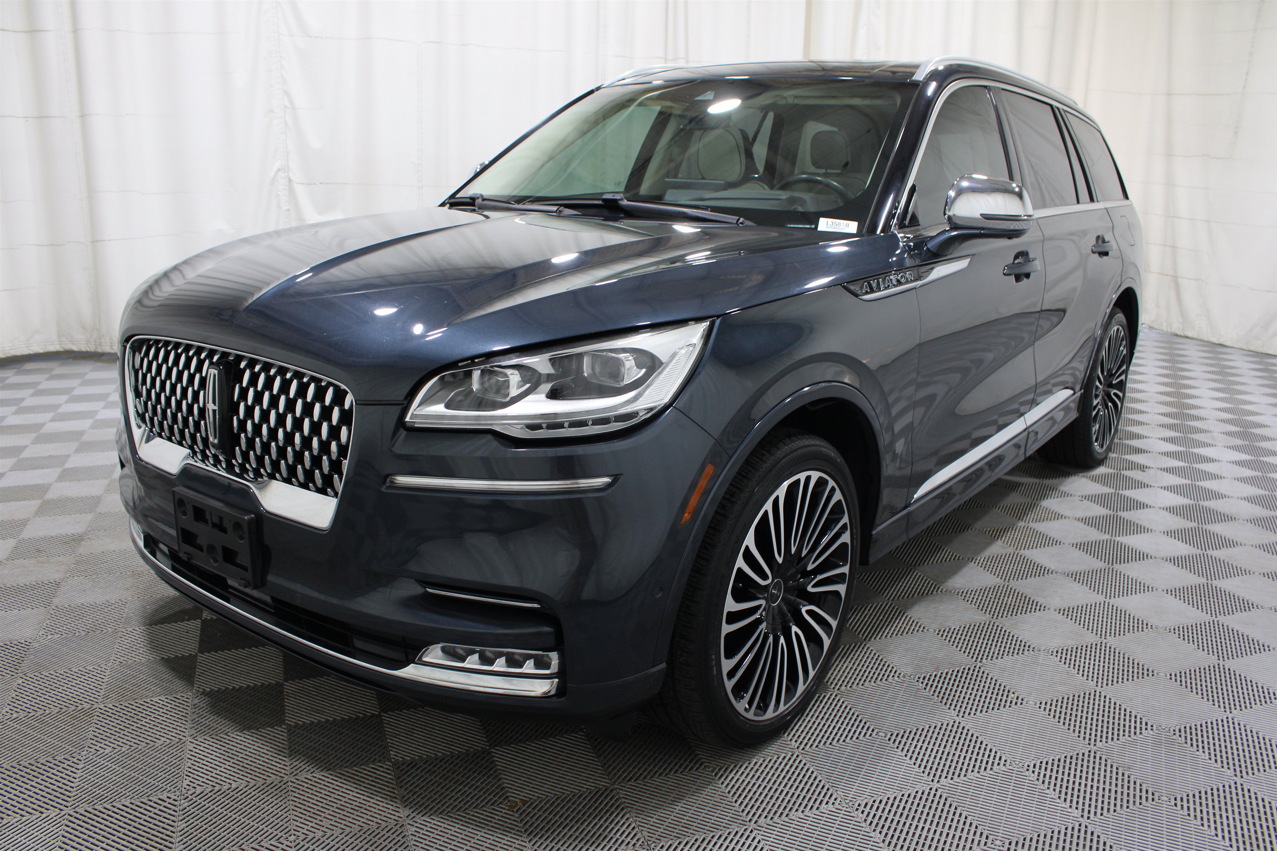 Used 2021 Lincoln Aviator Black Label w/ Dynamic Handling Package AWD/4WD image 37