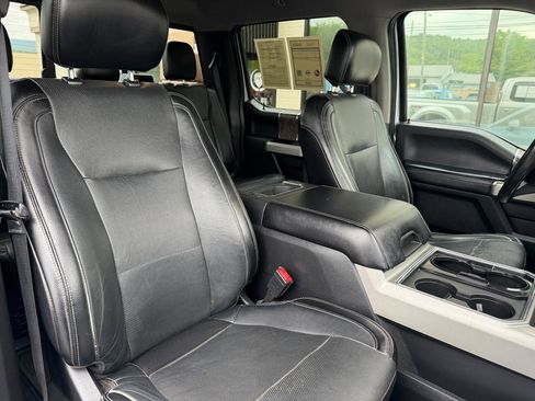 Used 2018 Ford F450 Lariat w/ Lariat Value Package AWD/4WD image 19
