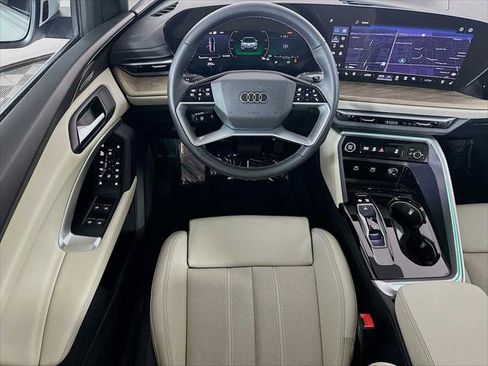 Certified 2025 Audi Q5 Premium w/ Premium Plus AWD/4WD image 20