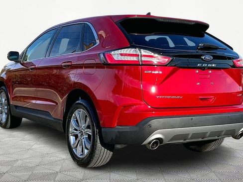 Used 2024 Ford Edge Titanium image 4