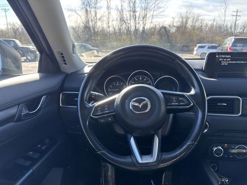 Used 2017 MAZDA CX-5 Touring w/ Preferred Equipment Package image 11