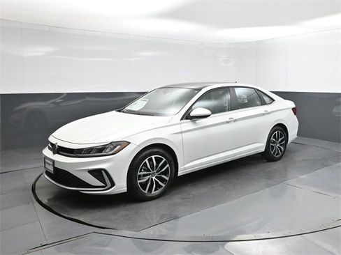 New 2026 Volkswagen Jetta SE image 34